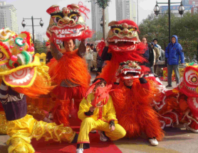 學(xué)習(xí)舞獅表演,有專門(mén)的地方嗎?(圖1) 學(xué)習(xí)舞獅表演,有專門(mén)的地方嗎?(圖1)